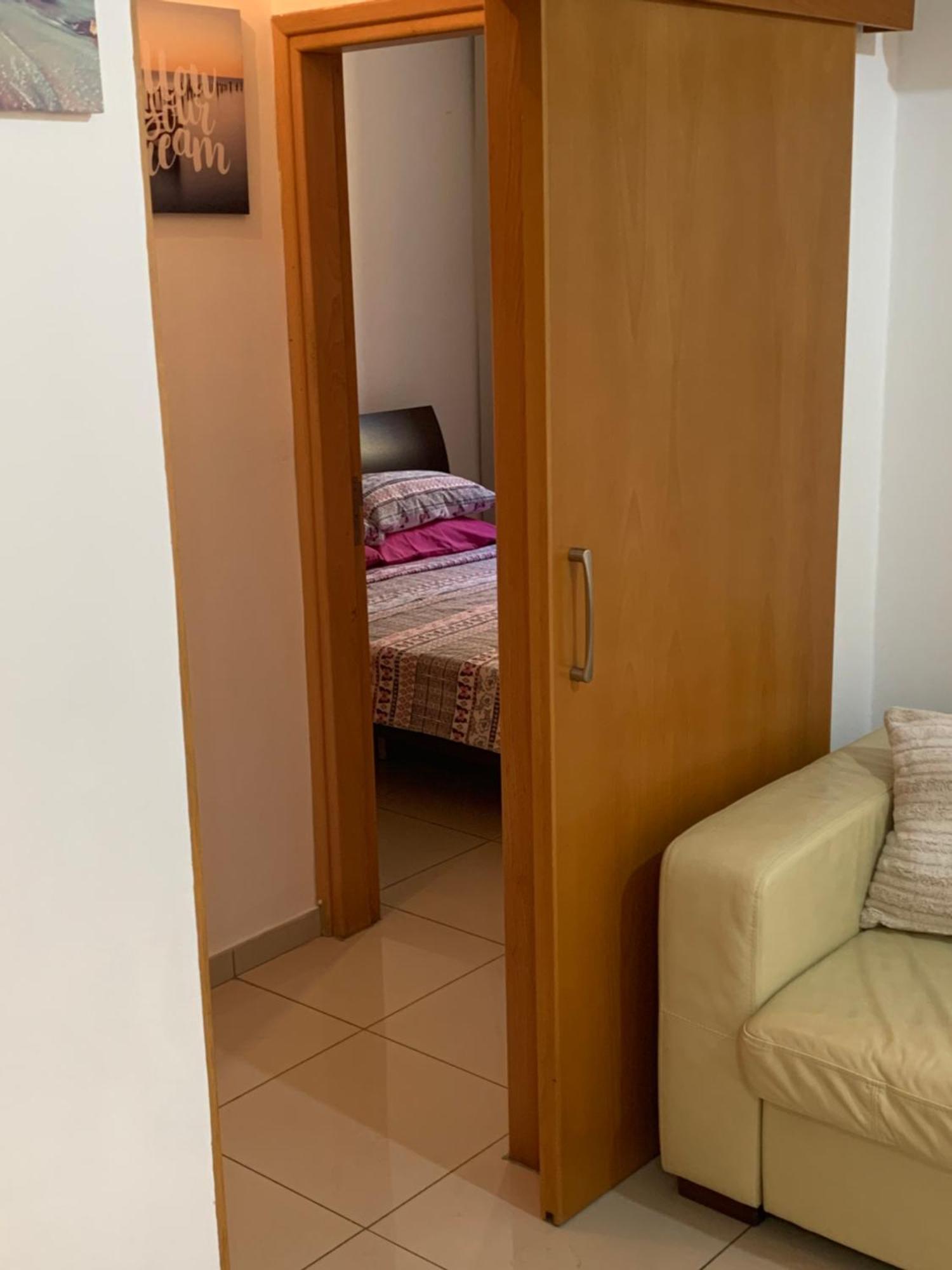 Vip Resort Apartment On Makenzie Beach Larnaca Exterior photo